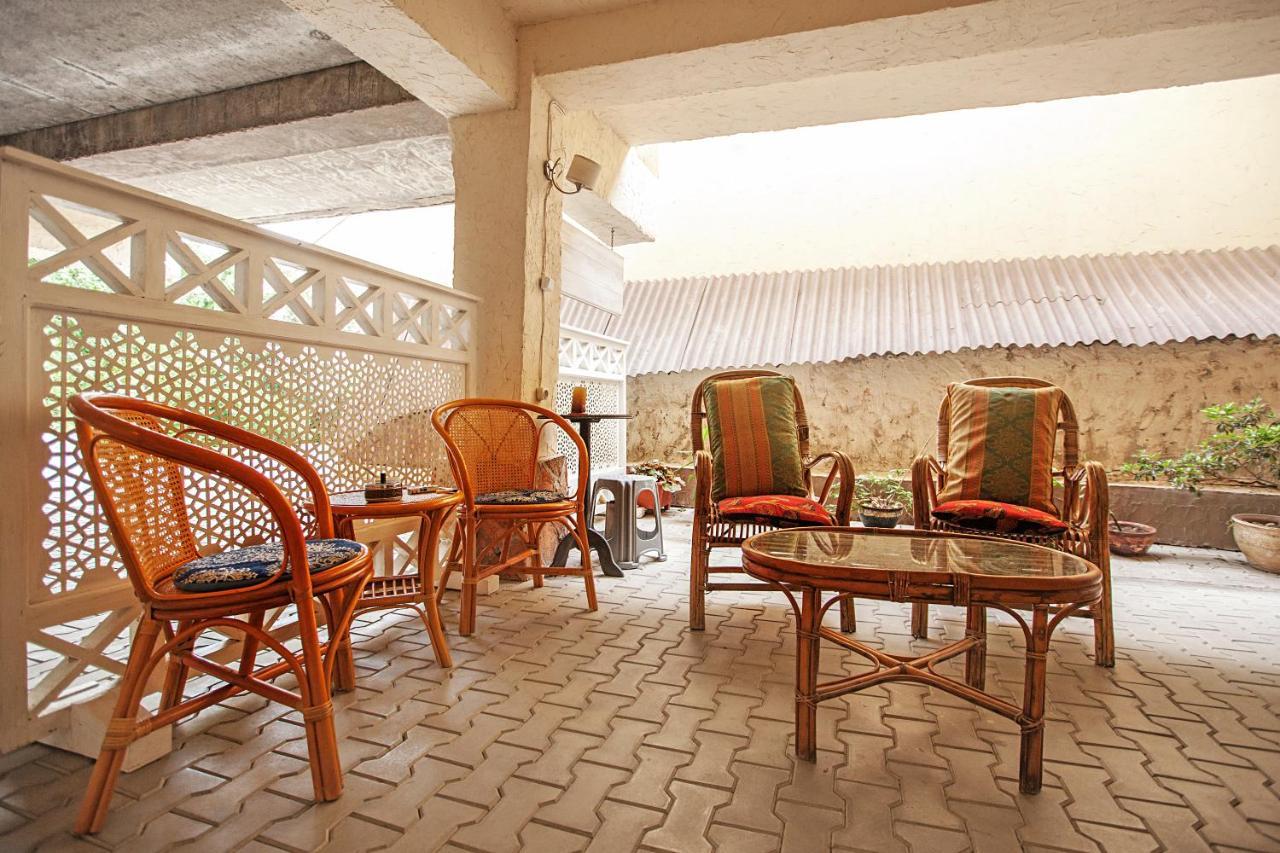 Caravan Villa Tbilisi Exteriör bild