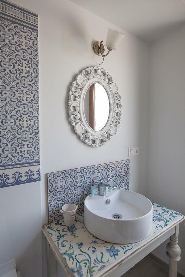 Caravan Villa Tbilisi Exteriör bild
